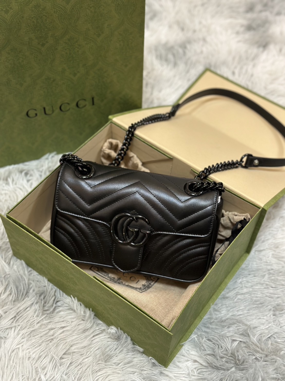 #001 GUCCI  ✿Black Marmont✿